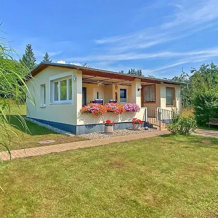 Ferienhaus Kratzeburg *